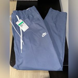 Nike Men's Club Woven Tapered Leg Pants XL